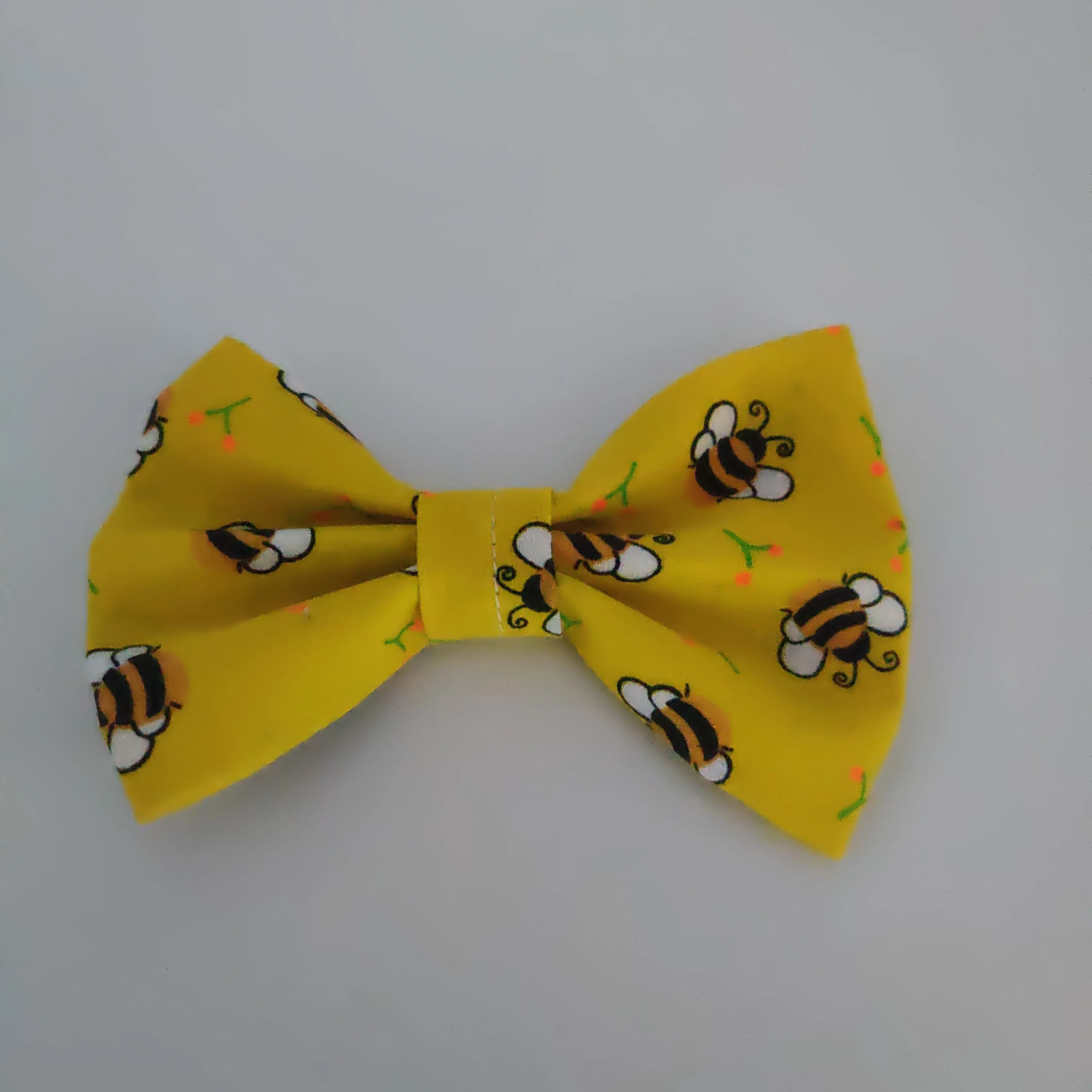 Bee-utiful  Collar Bow Tie
