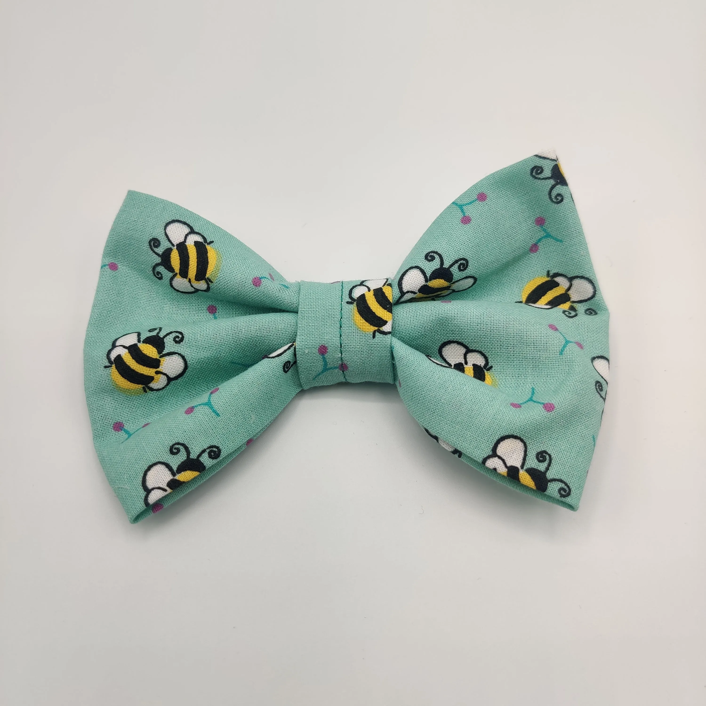 Bee-utiful  Collar Bow Tie