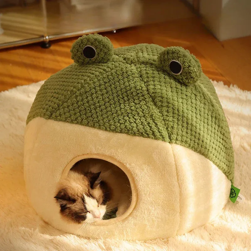 Green Frog Pet Bed