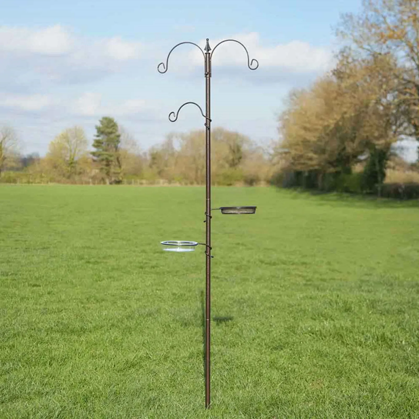 Nature's Market Traditional Bird Feeding Station