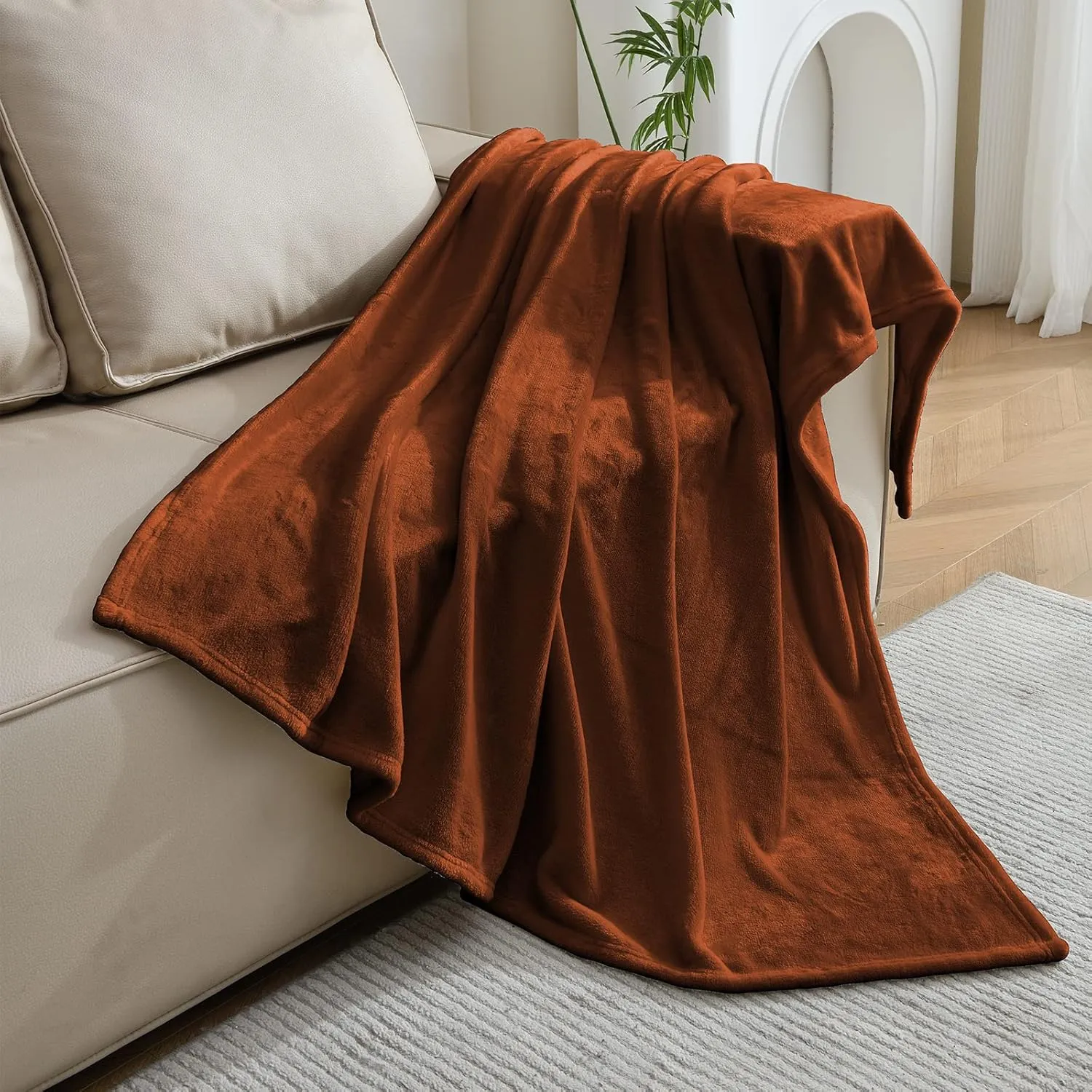 SOCHOW Flannel Fleece Blanket Throw Size, All Season Lightweight Super Soft Cozy Blanket for Bed or Couch, Caramel, 50x60 inches